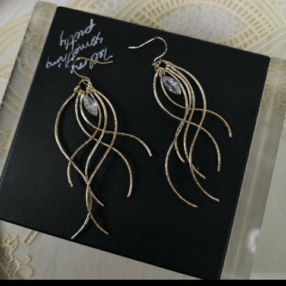 💥3/$10 🌟Waterfall dangles - Picture 2 of 2